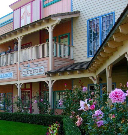 Buck Owens' Crystal Palace